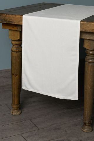 Specialty Mirage Vanilla table runner